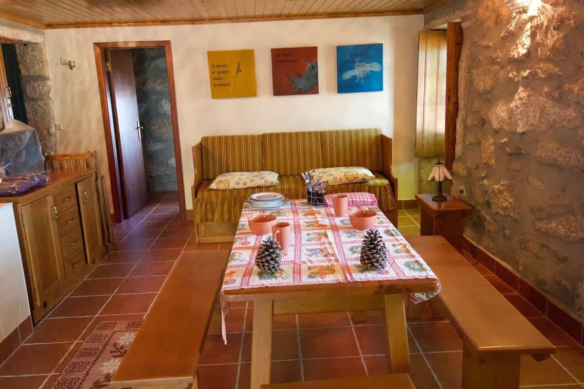 Casa de férias para 2 pessoas com jardim in Macieira de Alcoba, Préstimo e Macieira de Alcoba