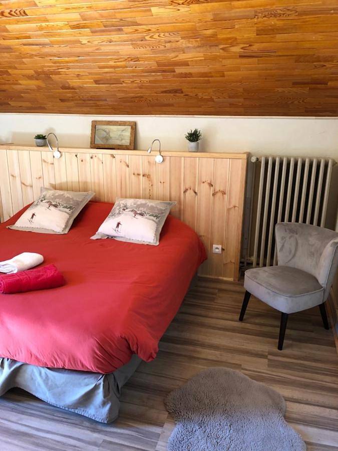 Double Room with Shared Bathroom in Vars, Région de Briançon