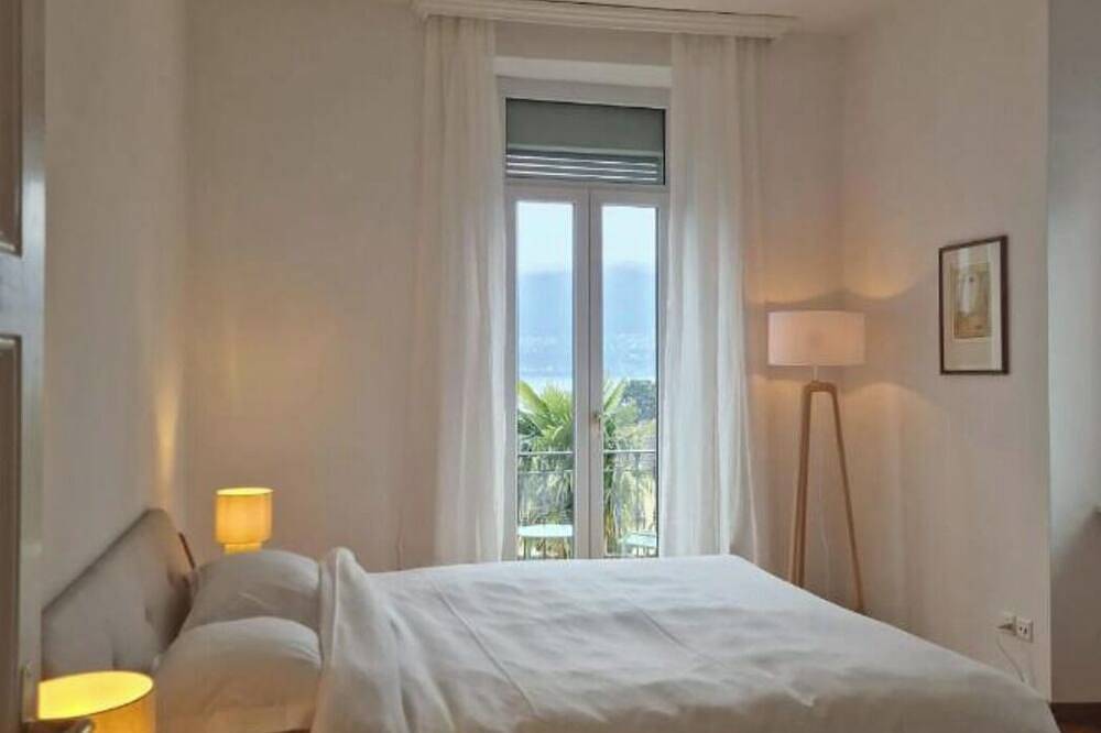 Ganze Wohnung, Villa Magnolia Acqua Boutique Apartment in Muralto, Tessiner Alpen