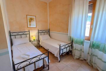 Gîte pour 2 personnes, avec jardin à Bosa Marina