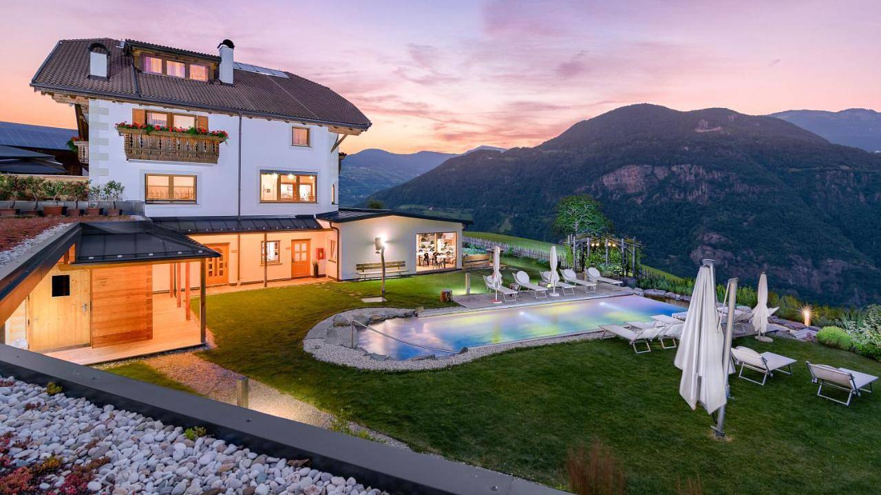 One-Bedroom Apartment with Balcony and Mountain View in Barbian, Sarntaler Alpen