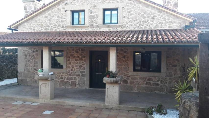 Location de vacances pour 8 personnes, avec piscine ainsi que bassin pour enfant et jardin à Tomiño - 2