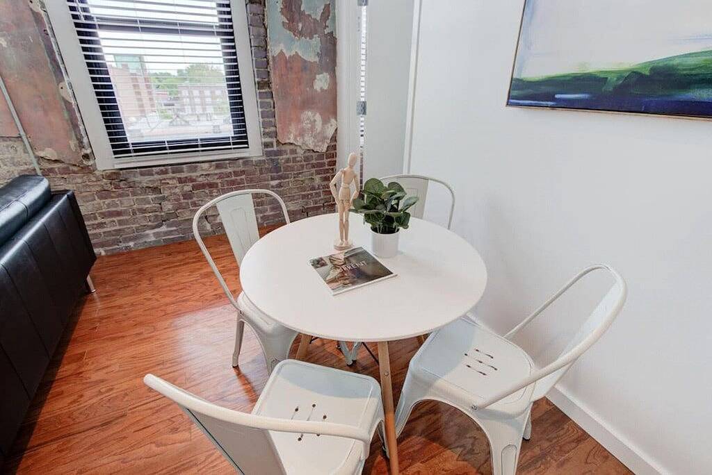 Ganze Wohnung, Historic Main St. Gem | Steps from Memphis Culture in Memphis, Tennessee