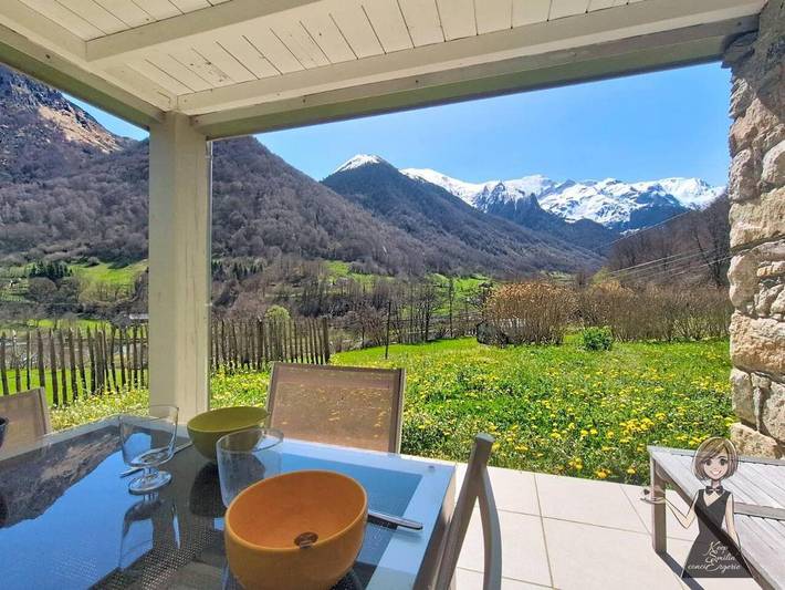 Location de vacances pour 10 personnes, avec jardin et balcon à Estaing - 2