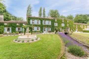 Cottage pour 24 personnes, avec terrasse et jardin à Annepont