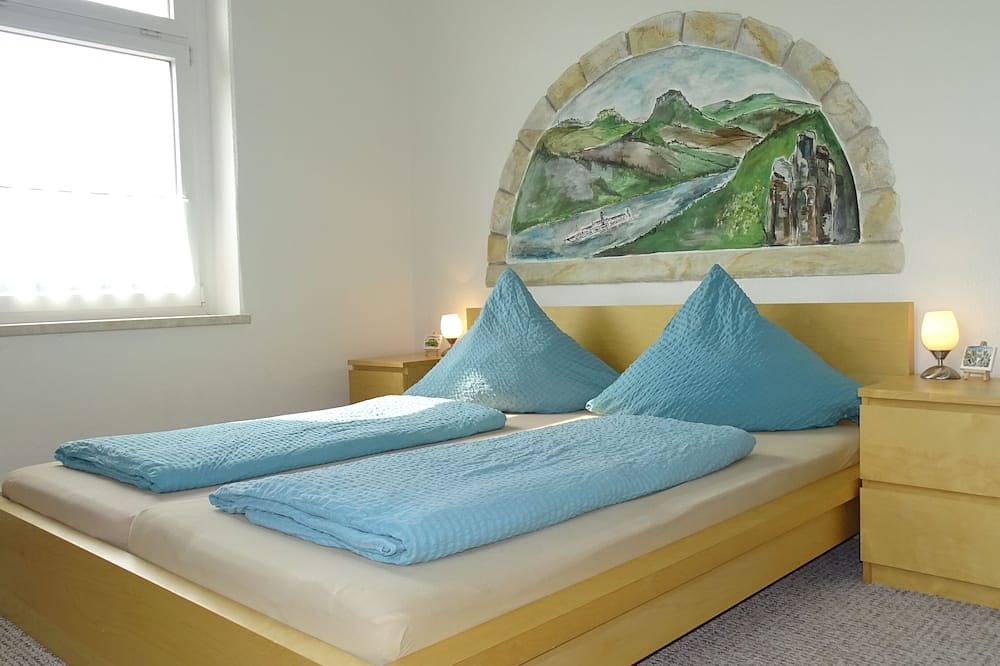 Ganze Wohnung, Ruhig, zentrale und große Wohnung für bis zu 8 Personen, Terrasse, Elbnähe in Rathmannsdorf, Elbsandsteingebirge