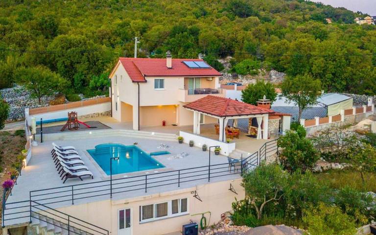 Ferienhaus für 8 Personen, mit Kinderpool und Garten sowie Pool - 1