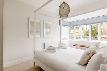 Holiday Rental for 6 People in Sandbanks, Poole, Photo 2