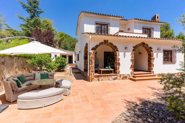 Chalet para 12 personas, con jacuzzi y jardín en Provincia de Barcelona - 3