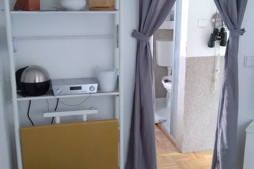 Wohnwagen für 2 Gäste mit 16m² in Lenzen, foto 14