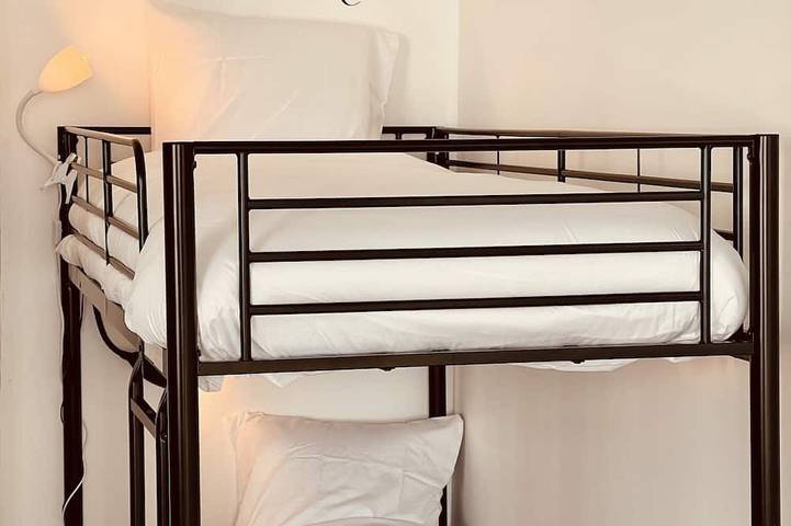 Location de vacances pour 13 personnes, avec terrasse et jacuzzi à Lusignan - 4