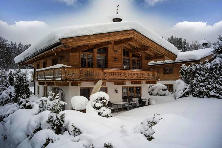 Ferienhaus für 8 Personen, mit Garten und Ausblick in Ellmau