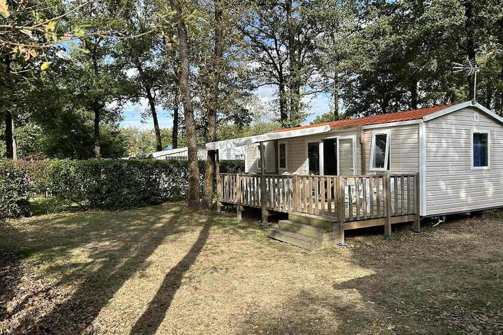 Mobil home pour 6 personnes à Saint-Georges-de-Montaigu