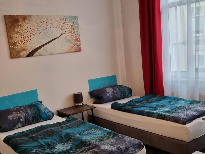 Ferienwohnung für 2 Personen, mit Terrasse und Garten in Werdau