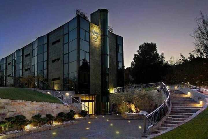 Hotel para 2 personas, con jardín y vistas - 1
