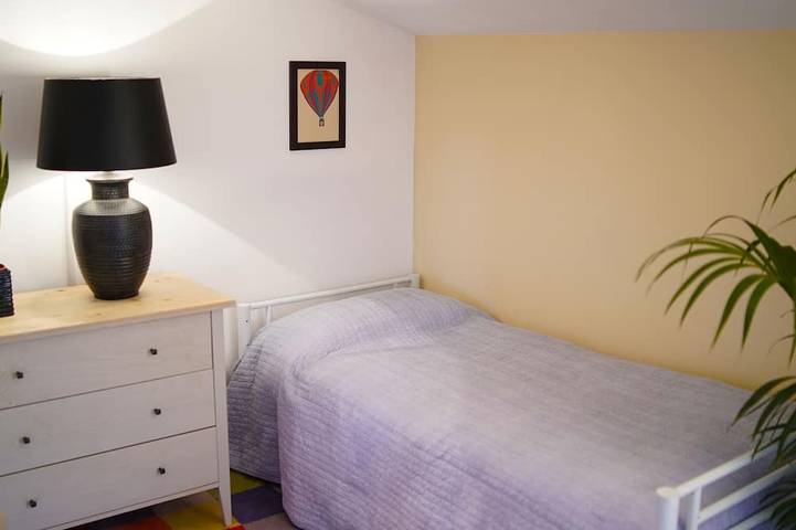 Apartamento entero, Mas Des Fleurs - Heated pool - Child friendly gardens - Beach 10mins in Perpiñán, Costa mediterránea (Francia)
