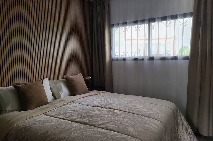 Apartamento entero, Stylish 1 Bed Apartment. Los Cristianos. Sleeps 4. 2 Pools. Air-con. Free WIFI. in Los Cristianos, Arona 