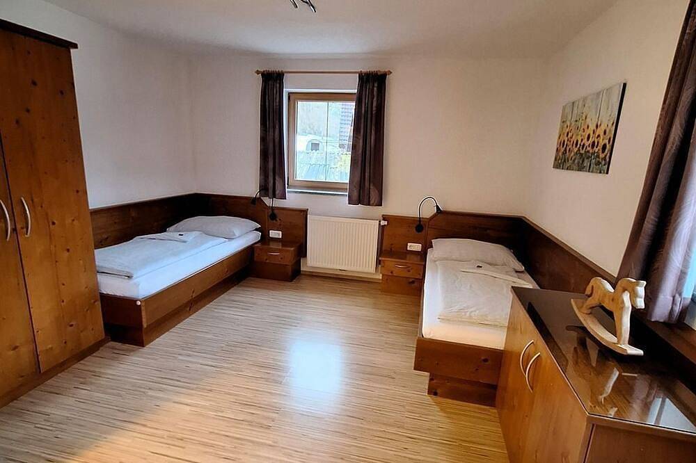 Fewo \"Seespitz\"/1 Schlafraum/Dusche, Wc - Baby- und Kinderbauernhof Riegler in Roßleithen, Totes Gebirge