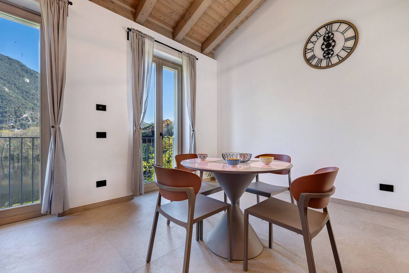 Ferienhaus 'Appartamento Amaranto' mit Bergblick, Gemeinschaftsterrasse und Wi-Fi in Tremosine, Gardasee-Berge