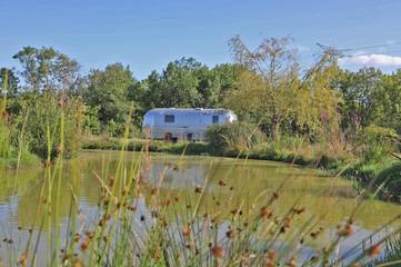 Tente pour 3 personnes, avec vue et jardin en Gironde