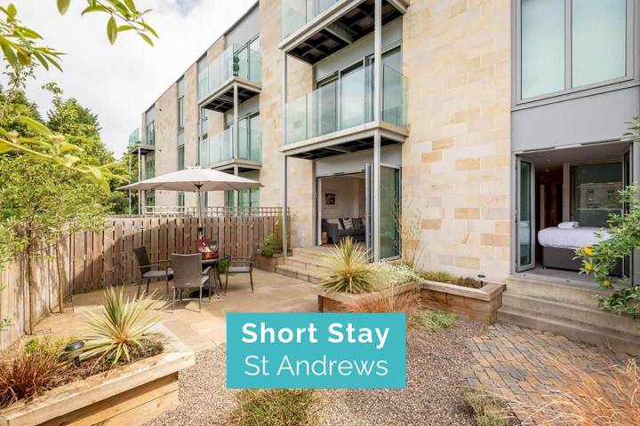 Holiday rental for 4 people, with Balcony and Terrace as well as Garden in St Andrews