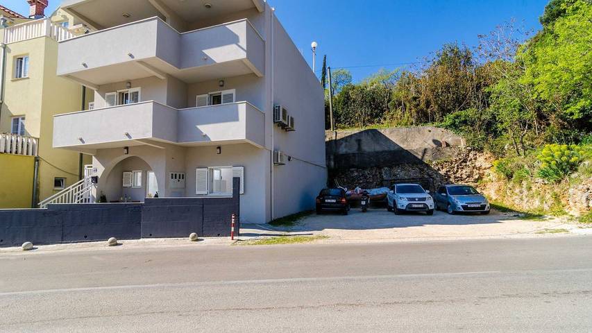 Holiday letting for 2 people, with terrace in Srebreno