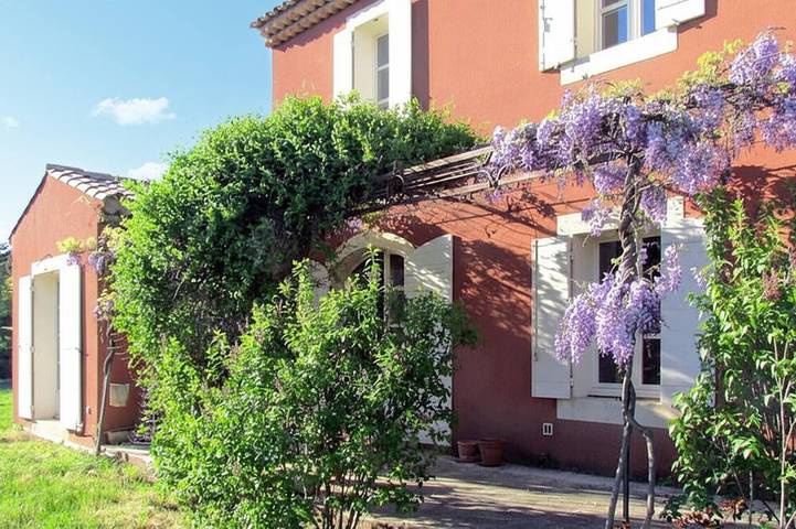 Location de vacances pour 8 personnes, avec jardin dans Mines de Bruoux