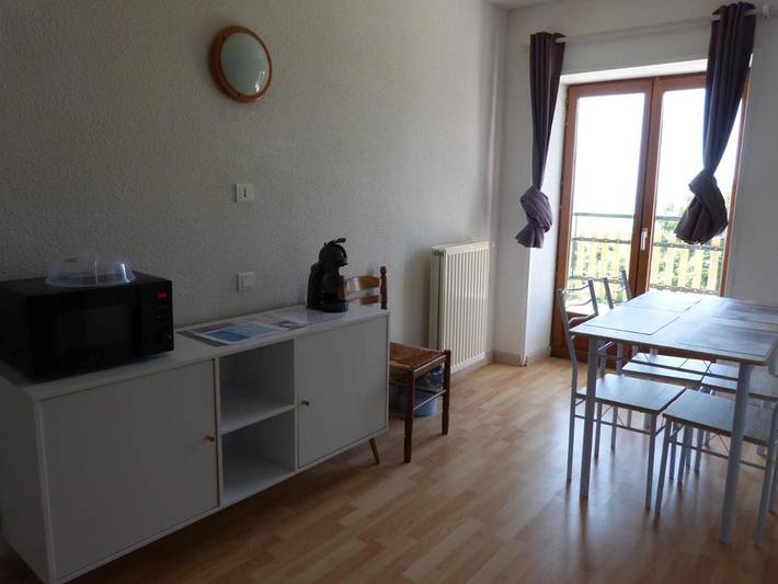 Hôtel pour 4 personnes, avec vue et terrasse à Antrenas - 2