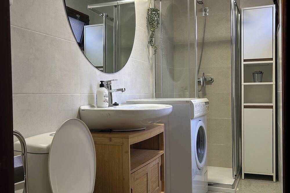 Vacation Home - T1 w/ garden - 8 mins from the beach! in Vila do Conde, Distrito de Porto