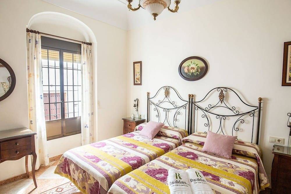La Casa de Isabel Villaviciosa de Córdoba by Ruralidays in Villaviciosa de Córdoba, Sierra Morena
