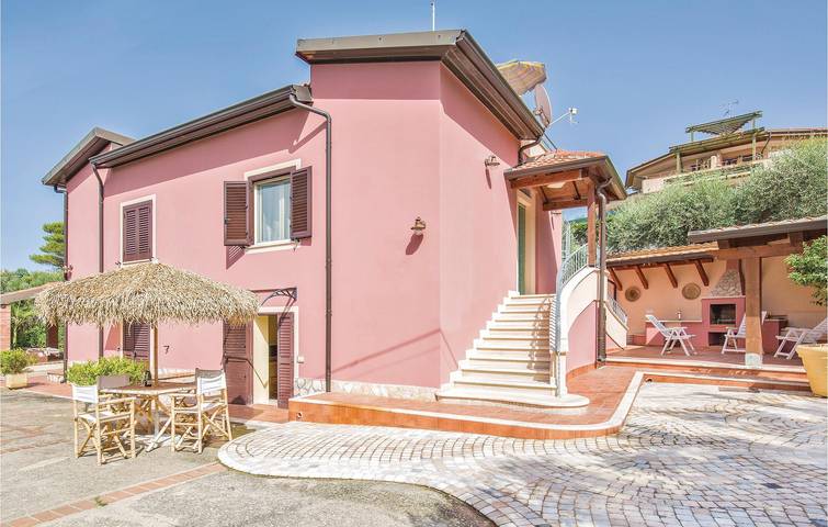 Casa vacanza per 8 persone, con Terrazza in Capo Vaticano