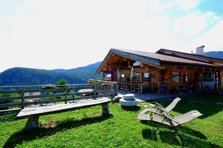 Ferienwohnung für 4 Personen, mit Terrasse und Garten in Unsere Liebe Frau im Walde-St. Felix