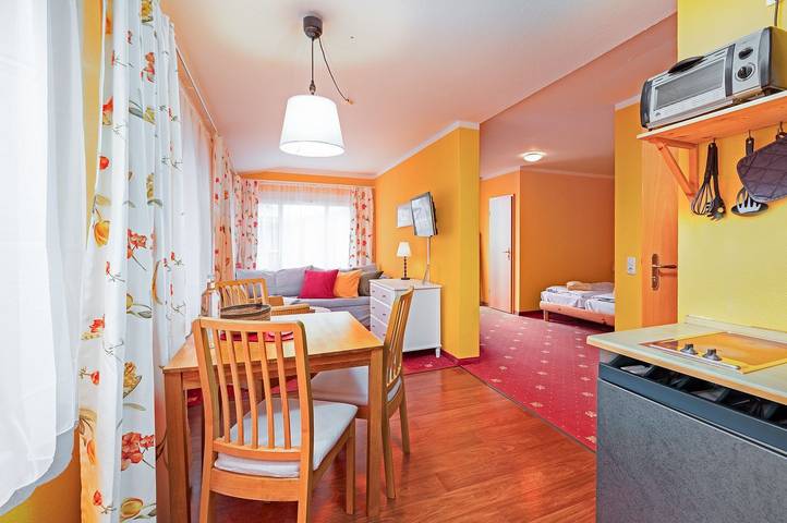 Ferienwohnung für 3 Personen, mit Balkon und Garten sowie Ausblick in Thiessow