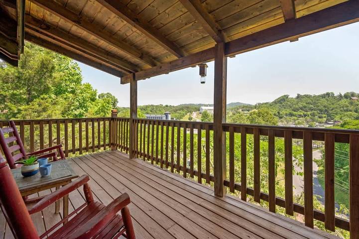 Vacation rental for 2 people, with terrace and garden in Pigeon Forge