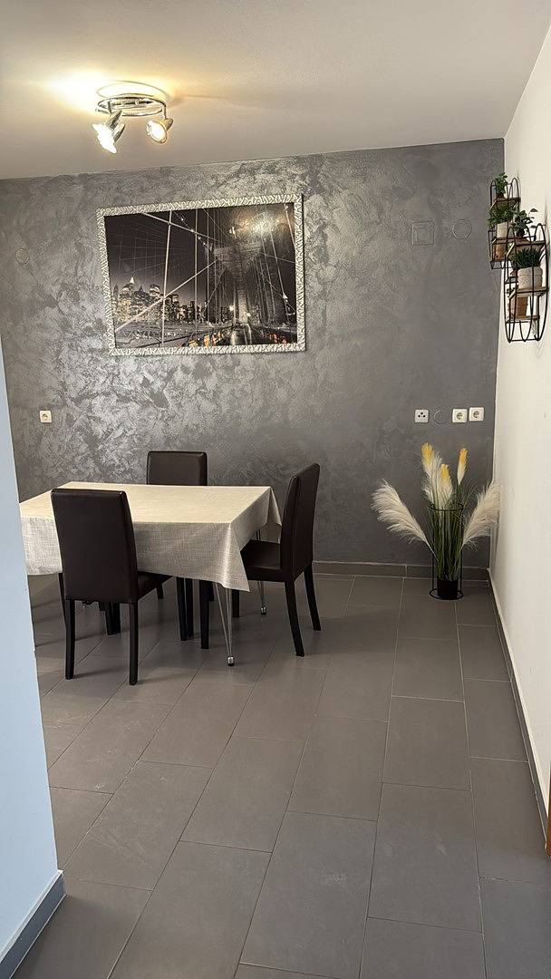 Ganze Wohnung, Neu renoviertes Apartment mit Außenterrasse in Malinska-Dubašnica, Krk