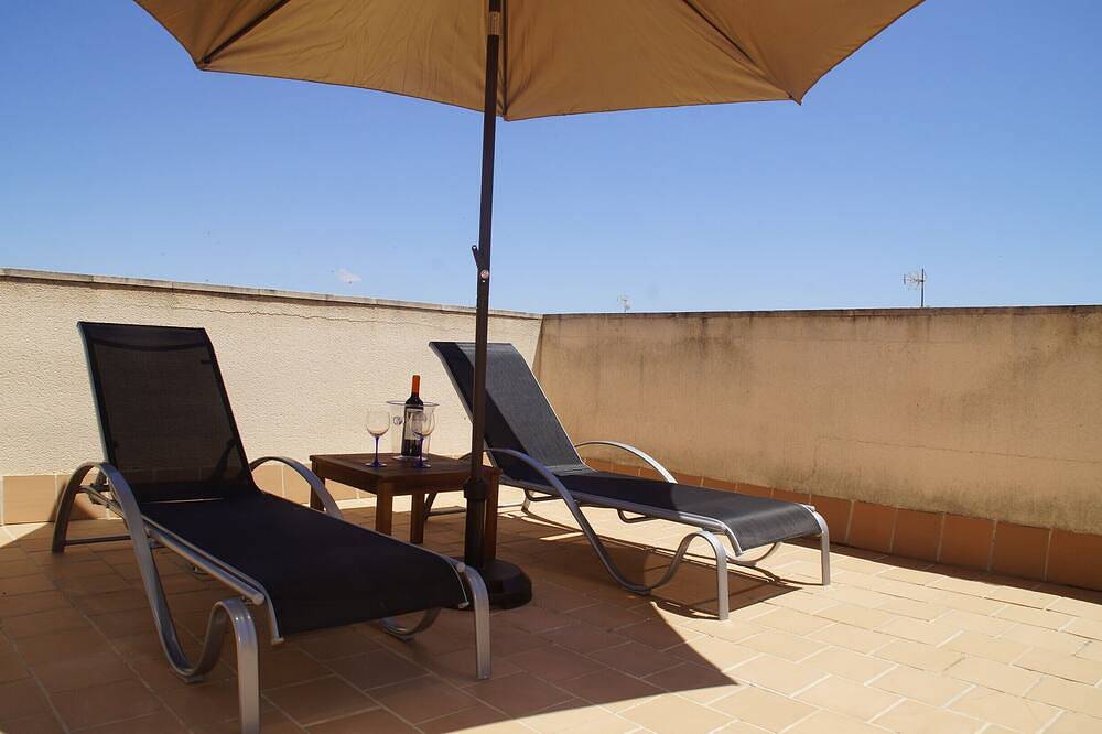 Entire apartment, Duplex apartment 50 meters from the beach in Playa d'es Port, Ses Salines