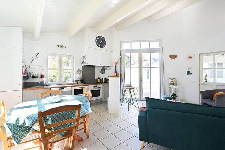 Location de vacances pour 6 personnes, avec jardin dans Plage de Trousse-Chemise