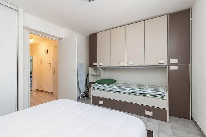 Gîte pour 5 personnes, avec balcon dans Plage Fabron Bambou Nice - 4