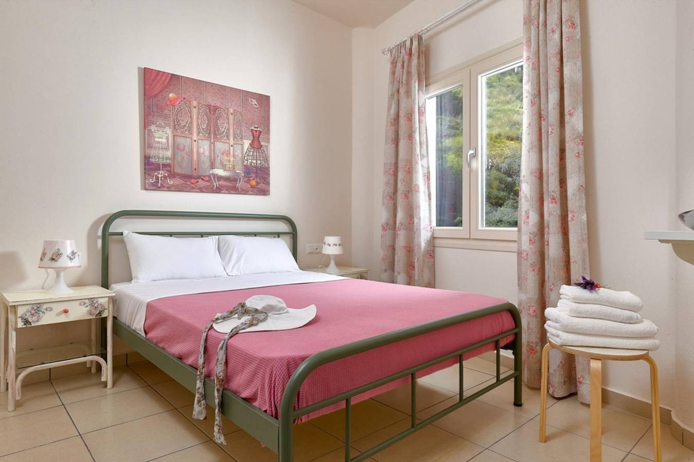 Appartamento intero, Appartamento vacanze per 3 persone con giardino in Agia Pelagia, Achlada