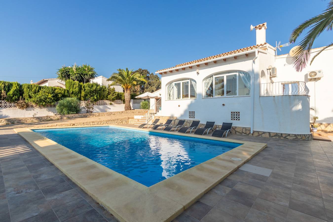 Villa Rosa with Mountain View, Pool, Wi-Fi, A/C, Terrace & Garden in Benissa, Costa Blanca