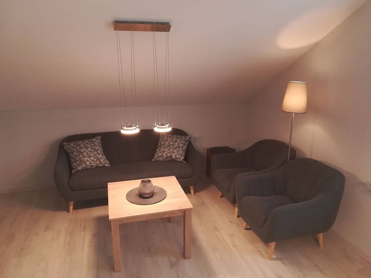 Entire apartment, Attic Apartment with 1 Bedroom, Sleeps up to 2 Guests in Olsberg, Upland