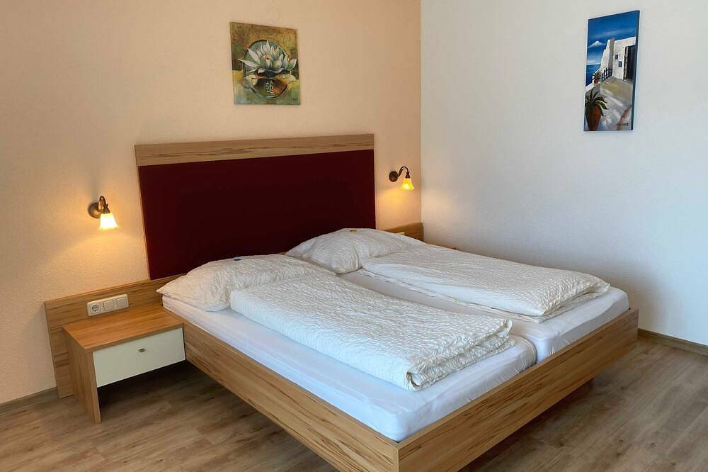 Ganze Wohnung, Ferienwohnung 2-3 Pers. - Landhaus Pflauder in Grän, Allgäuer Alpen (Österreich)
