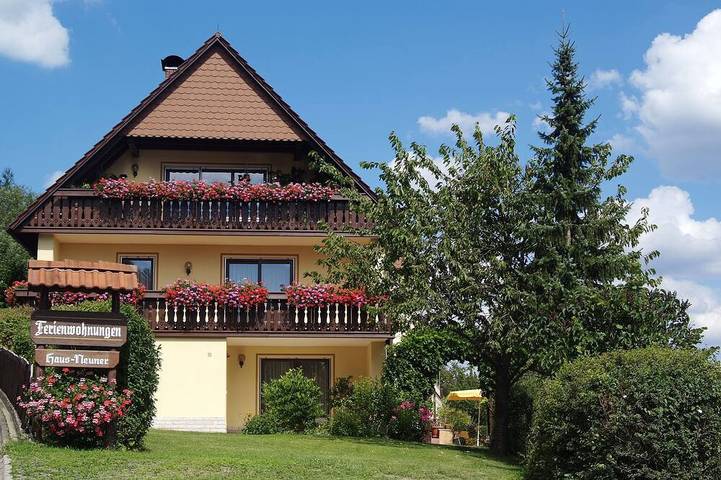 Ferienhaus für 3 Personen, mit Whirlpool und Terrasse sowie Garten in Hollfeld