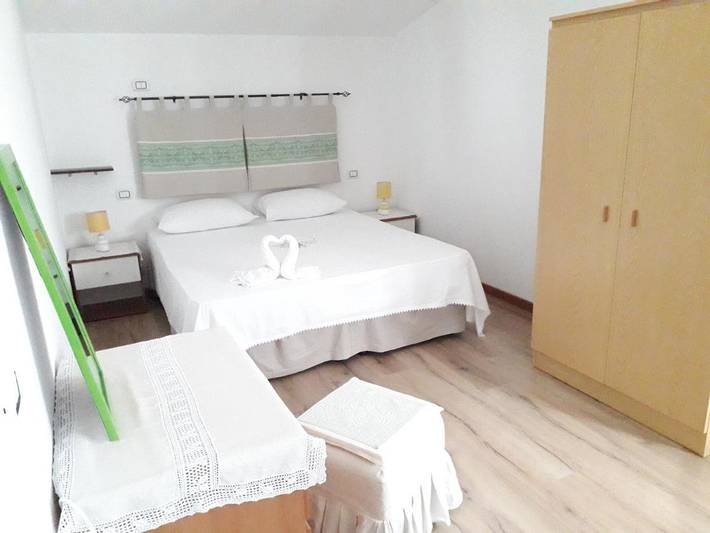Chambre d’hôte pour 2 personnes, avec Balcon et Terrasse ainsi que Jardin et Vue à Sorso