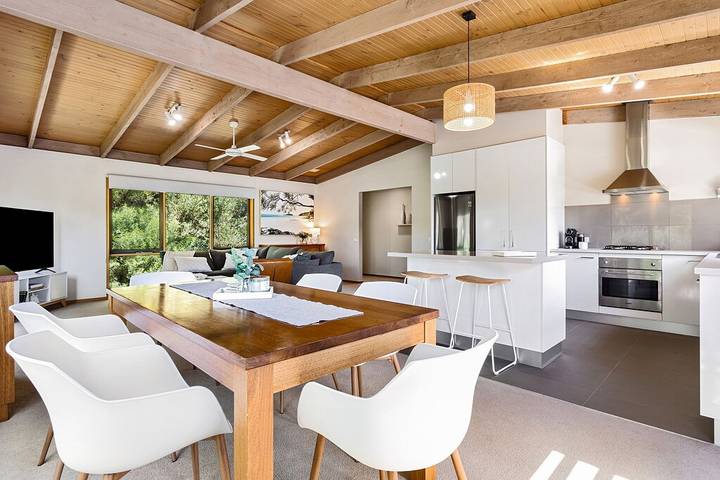 Holiday home for 8 people, with terrace and garden in Rye (Victoria)