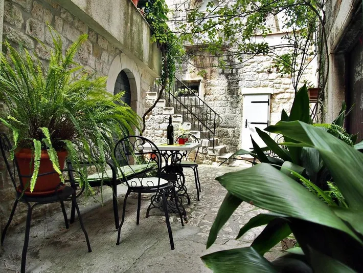 Guesthouse for 2 people, with garden and view - 1