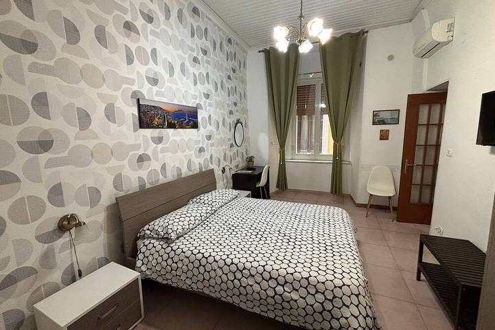 Appartement entier, Appartement près de la cathédrale de Naples in Naples, Province de Naples