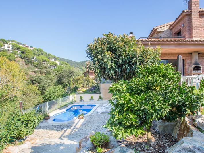 Chalet para 8 personas, con jardín y terraza - 1