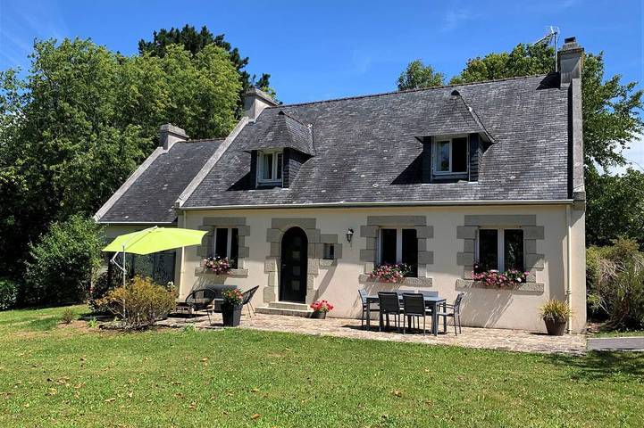 Ferienhaus für 8 Personen, mit Terrasse und Garten