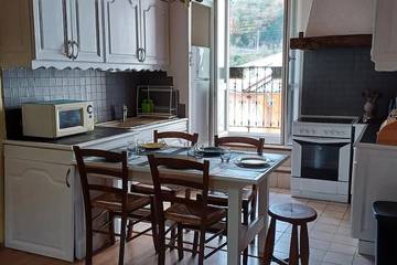 Gîte pour 5 personnes, avec balcon à Roquebillière